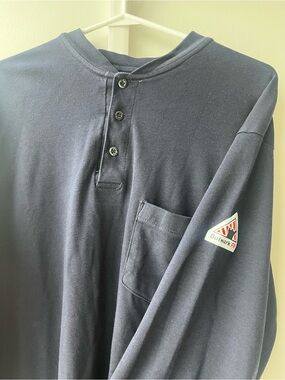Bulwark FR Navy Long-Sleeve Henley Work Tee